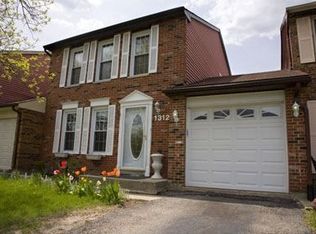 1312 Pennsboro Ct, Carol Stream, IL 60188