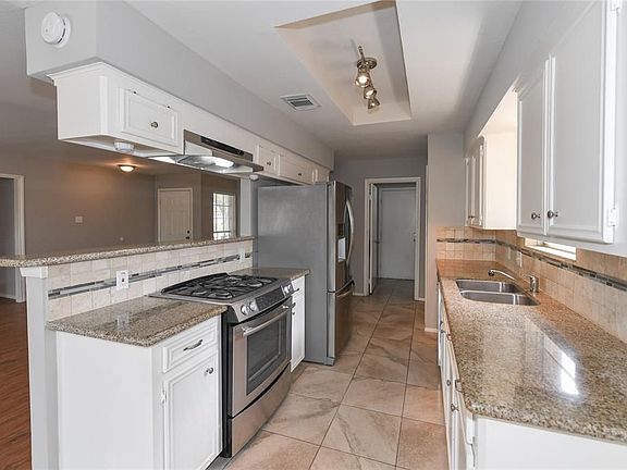 4th image of 5334 Friar Tuck Dr