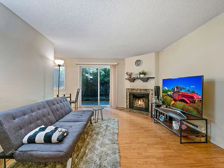2034 14th Ave W #104 — Photo 7