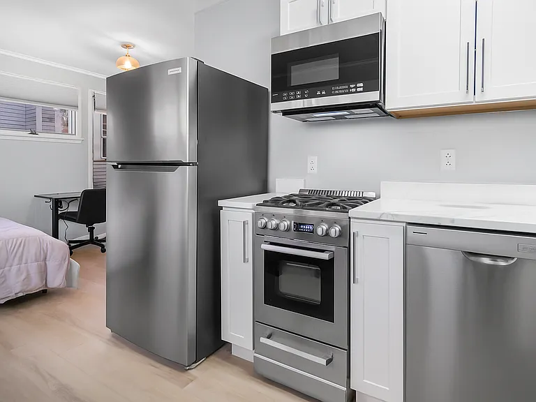 104 Harvard Pl — Photo 11