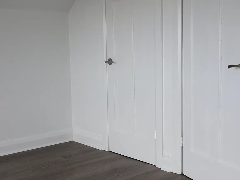 207 Oakwood Ave — Photo 31