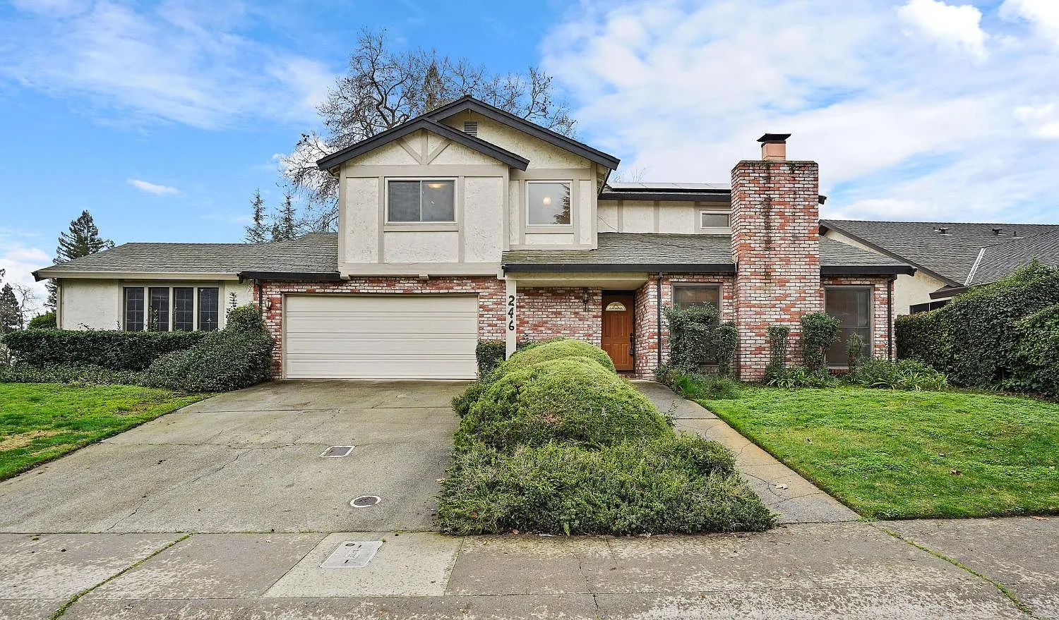 246 River Acres Dr photo 1