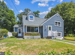 302 Sheridan Dr, Glen Burnie, MD