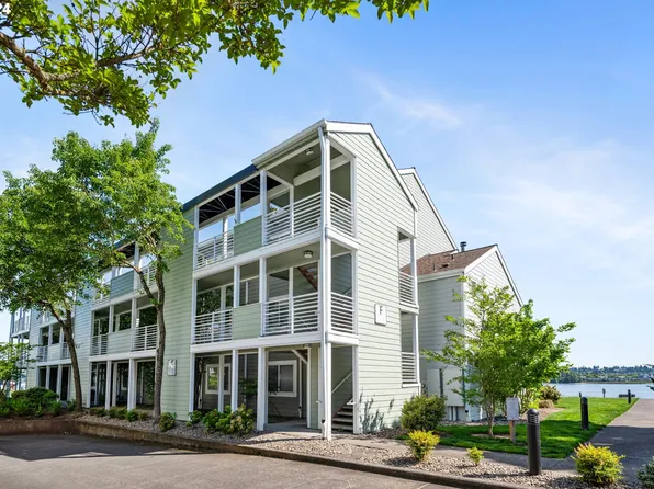 159 N Hayden Bay Dr, Portland, OR 97217