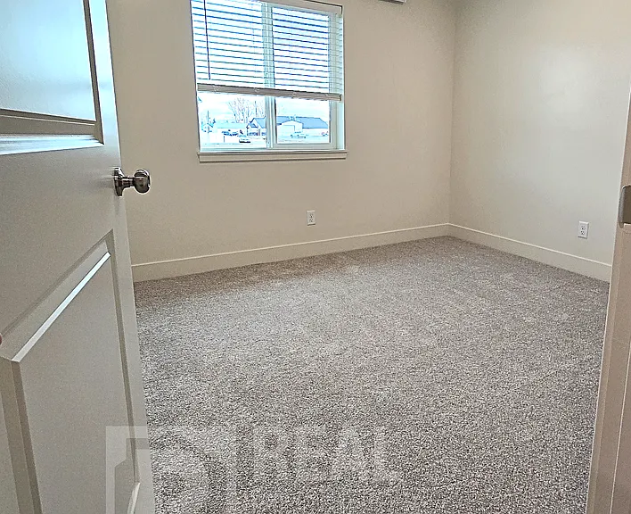 647 S 3 W — Photo 21