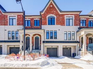 17 Duncombe Ln, Richmond Hill, ON L4C 1C2