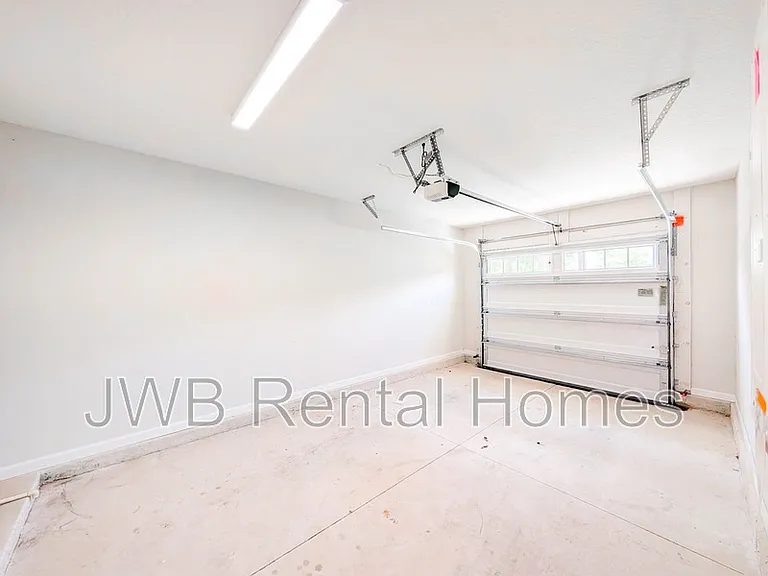 8625 Cocoa Ave — Photo 12