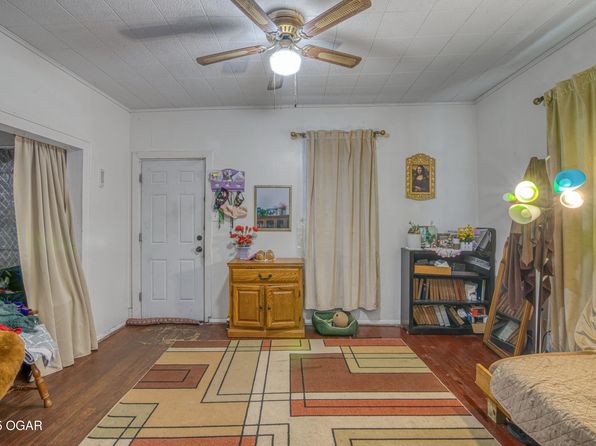 920 W A St, Joplin, MO 64801