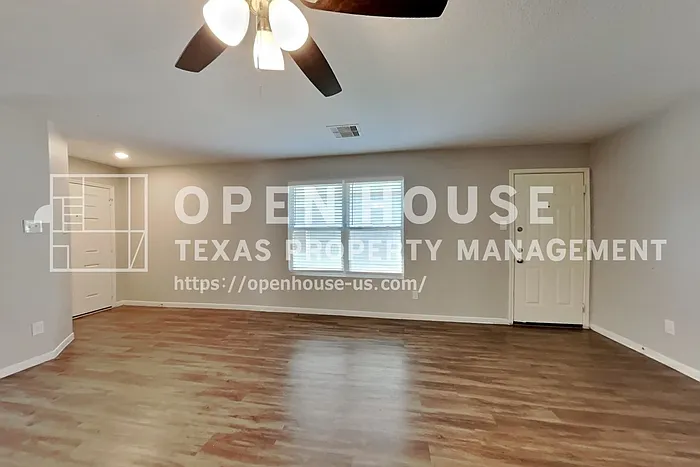 3 bed, 2.0 bath, 1714 sqft, $1,840 — Photo 4