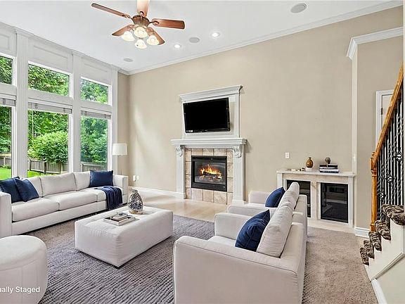 4th image of 24012 Saint Andrews Ct