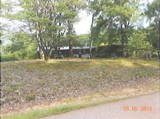 164 Spruce Ln, Cornelia, GA 30531