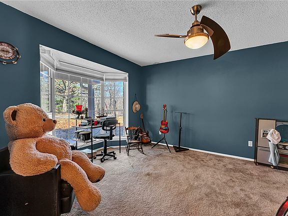 5th image of 106 Woodlou Ln
