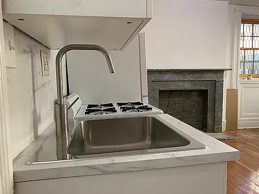 Rented by Gazal International Brokerage Group | media 13