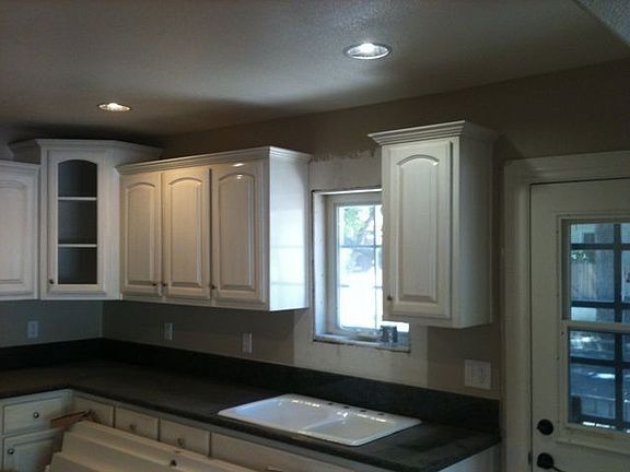 3rd image of 1467 N El Molino Ave