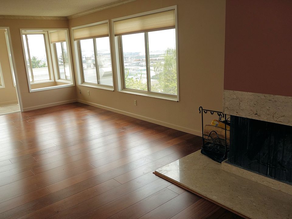 Living Room w/ fireplace
