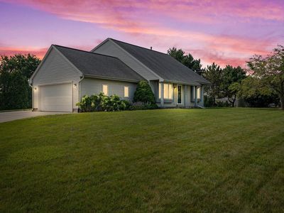 7204 South Countryside DRIVE, Franklin, WI, 53132