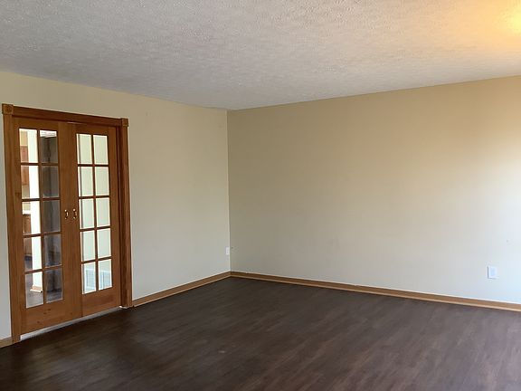 3rd image of 7325 Kenmare Dr