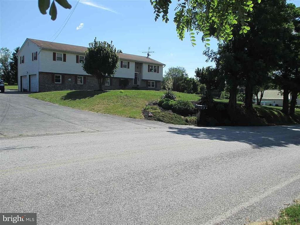 831 Brough Rd, Abbottstown, PA 17301 Zillow