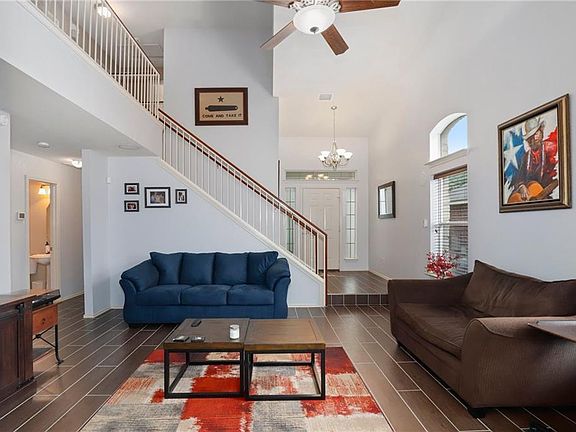 2nd image of 11812 Johnny Weismuller Ln