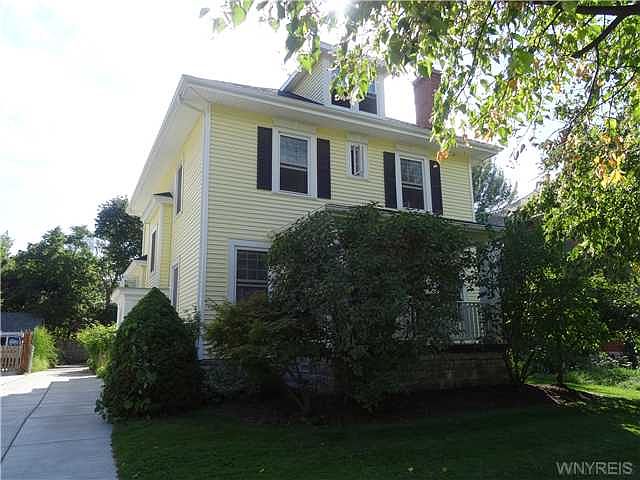 1st image of 92 Linden Ave
