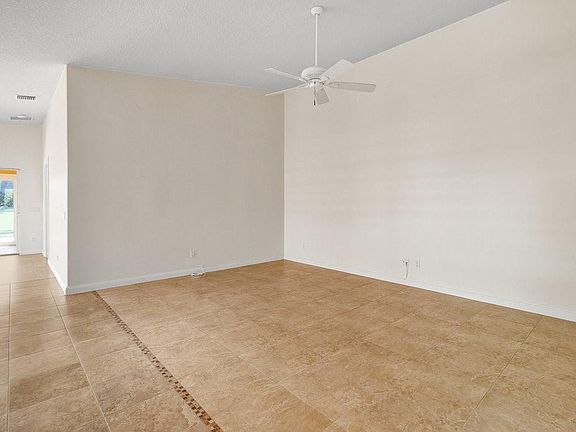 5th image of 4953 Corsica Square