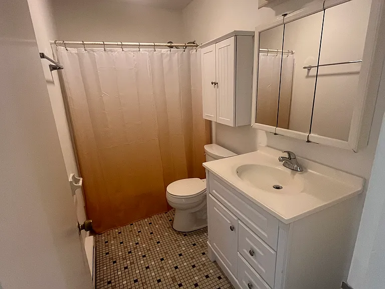 245 Gano St #9 — Photo 4