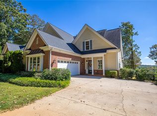 726 Cross Creek Dr, Seneca, SC 29678