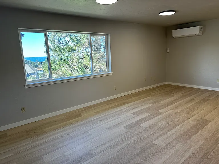Generous living area with heating/cooling, Ocean view and abundant natural light