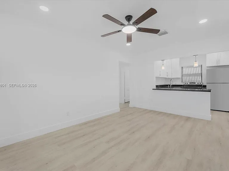 5220 SW 6th St — Photo 24