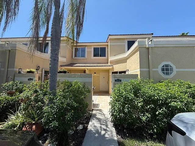 2 bed, 2.5 bath, 1446 sqft, $2,950 — Photo 2