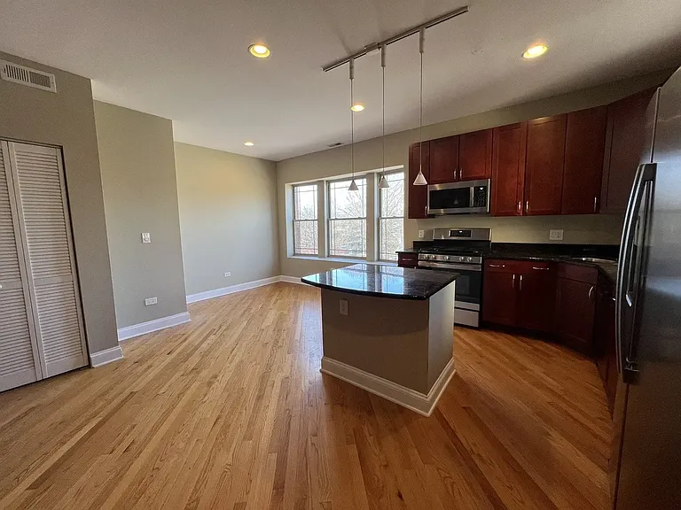 911 Maple Ave #3N — Photo 13