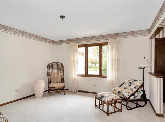 4th image of 15536 Catalina Ct