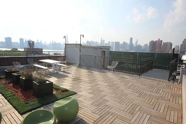 Rented by Nooklyn NYC LLC | media 53