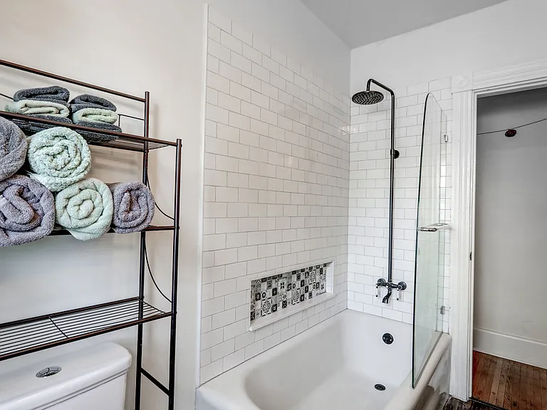 637 E Orange St #2 — Photo 20