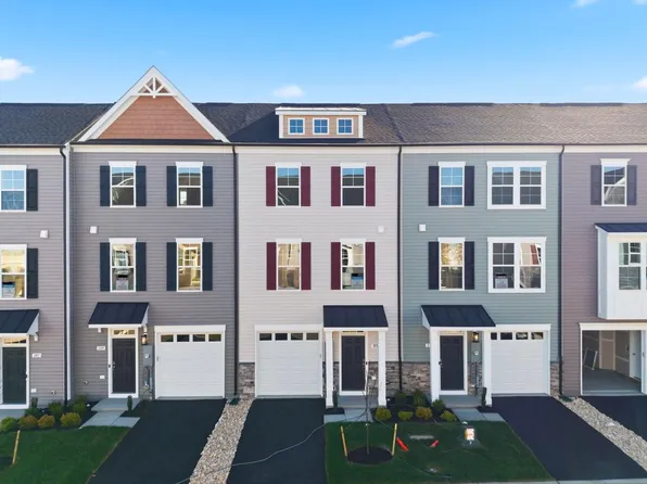 213 Monteith Dr, Winchester, VA 22601