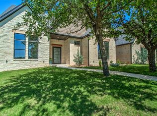 7402 Coyote Point, Edmond, OK 73034