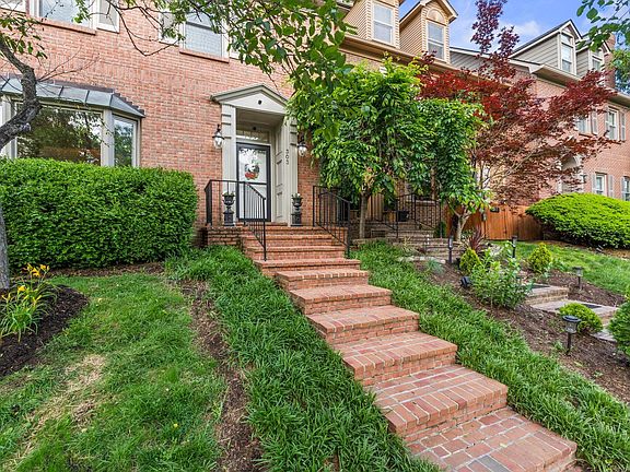 4th image of 303 Patchen Dr