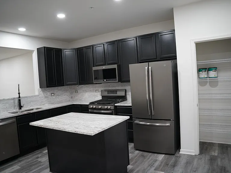1423 Manning Ave — Photo 12