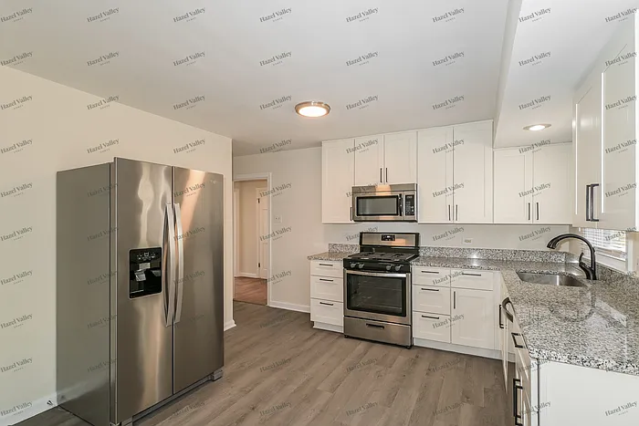 1125 Saint Charles Ave — Photo 6