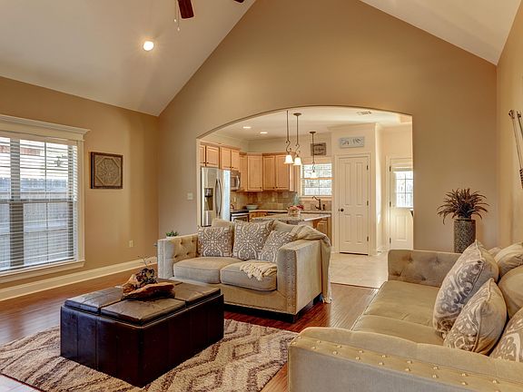 3rd image of 419 Milton Estates Ln