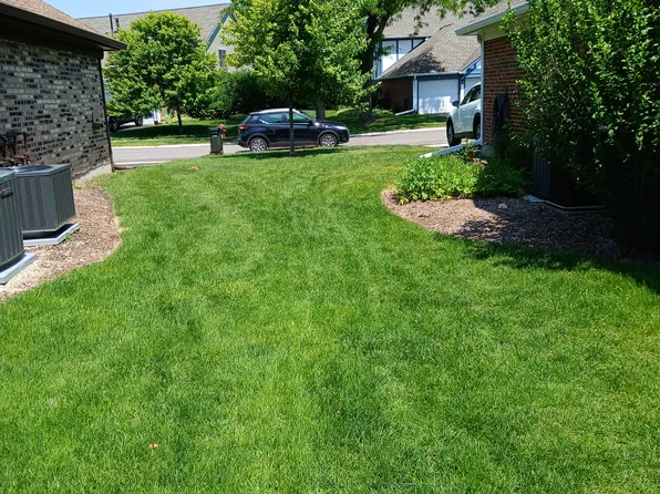 861 Yosemite Trl, Roselle, IL