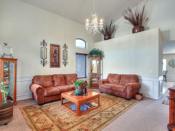 5th image of 41631 W Hillman Dr