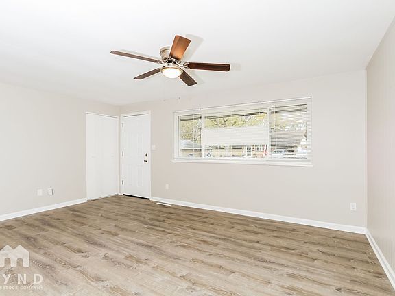 3rd image of 1808 Pickering Dr