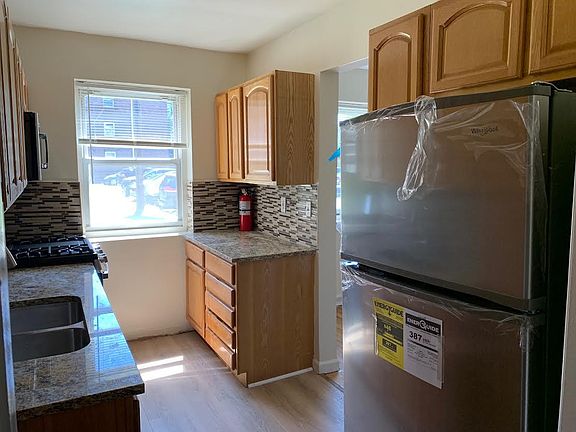 BRAND NEW STAINLESS STEEL APPLIANCES