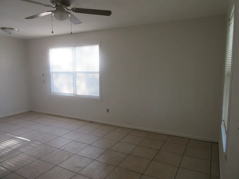 787 Orange St — Photo 21