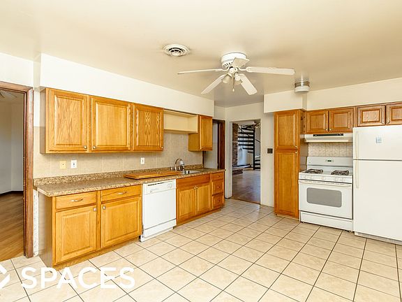 4th image of 2268 N Lincoln Ave #Unt3