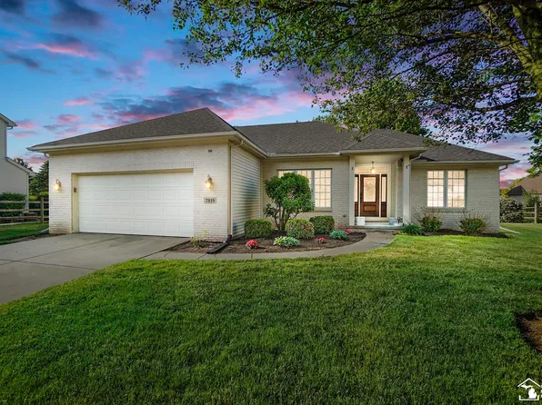 7819 Kensington Rd, Lambertville, MI 48144