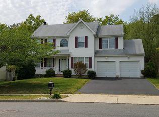9 Periwinkle Dr, Barnegat, NJ 08005