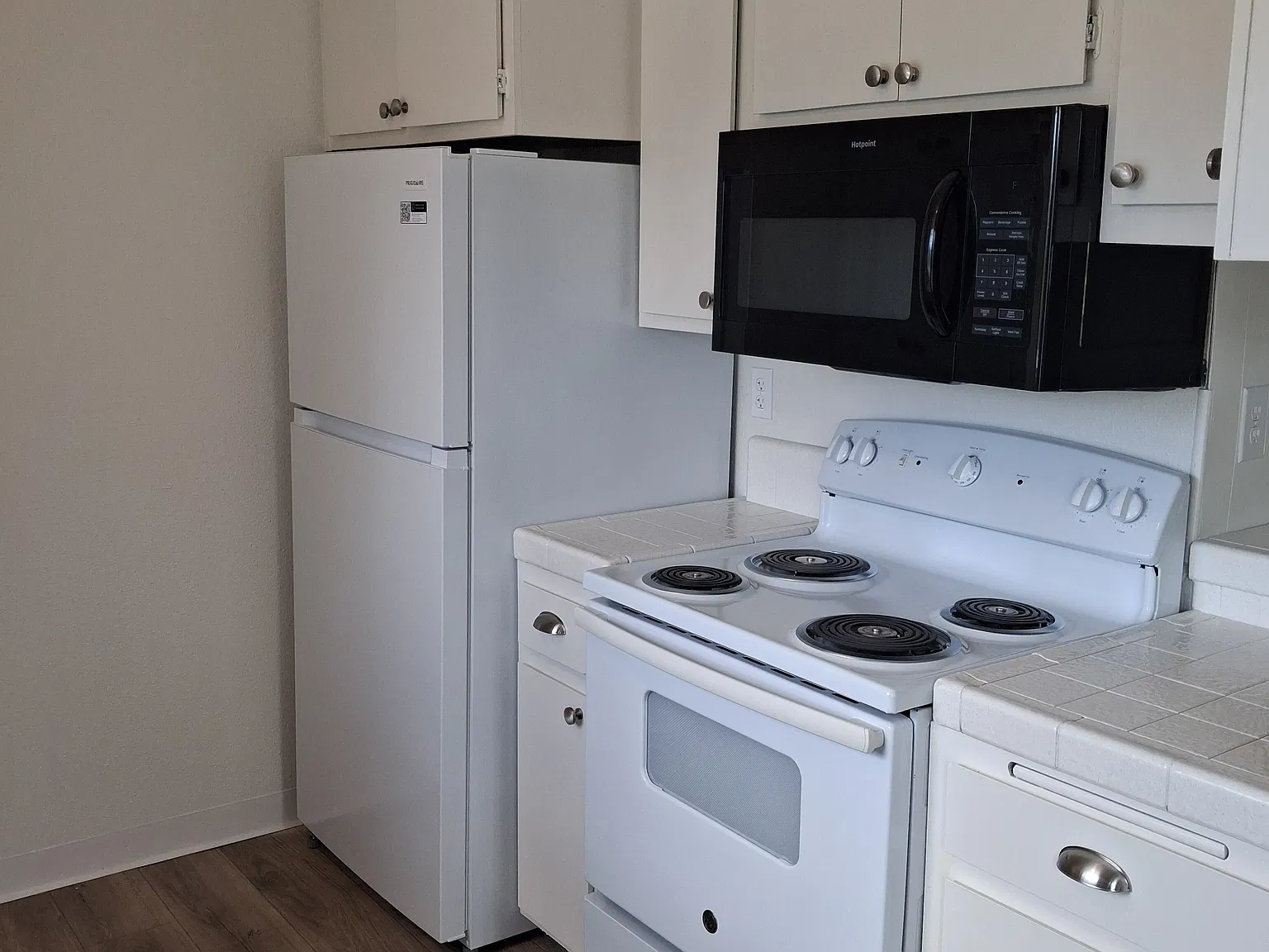 1 bed, 600 sqft, $1,895 — Photo 4