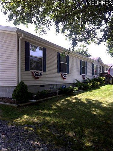 1st image of 209 Cherry Ave